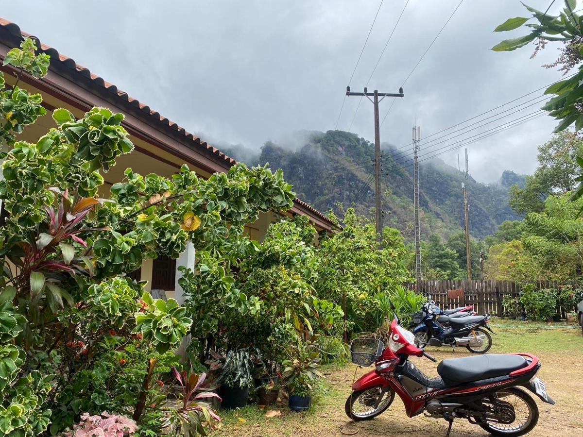 Letana Guesthouse Ban O Exterior foto